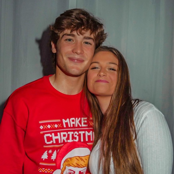 Meet your Posher, Savannah - Picture 1 of 1